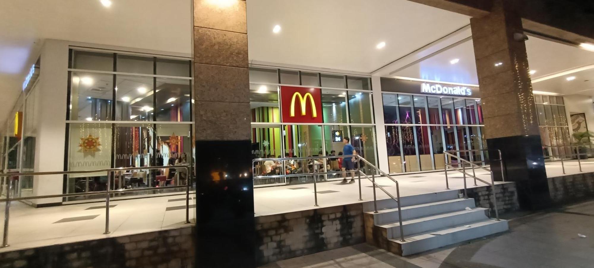 Condotel In Front Of Terminal 3 マニラ市 エクステリア 写真