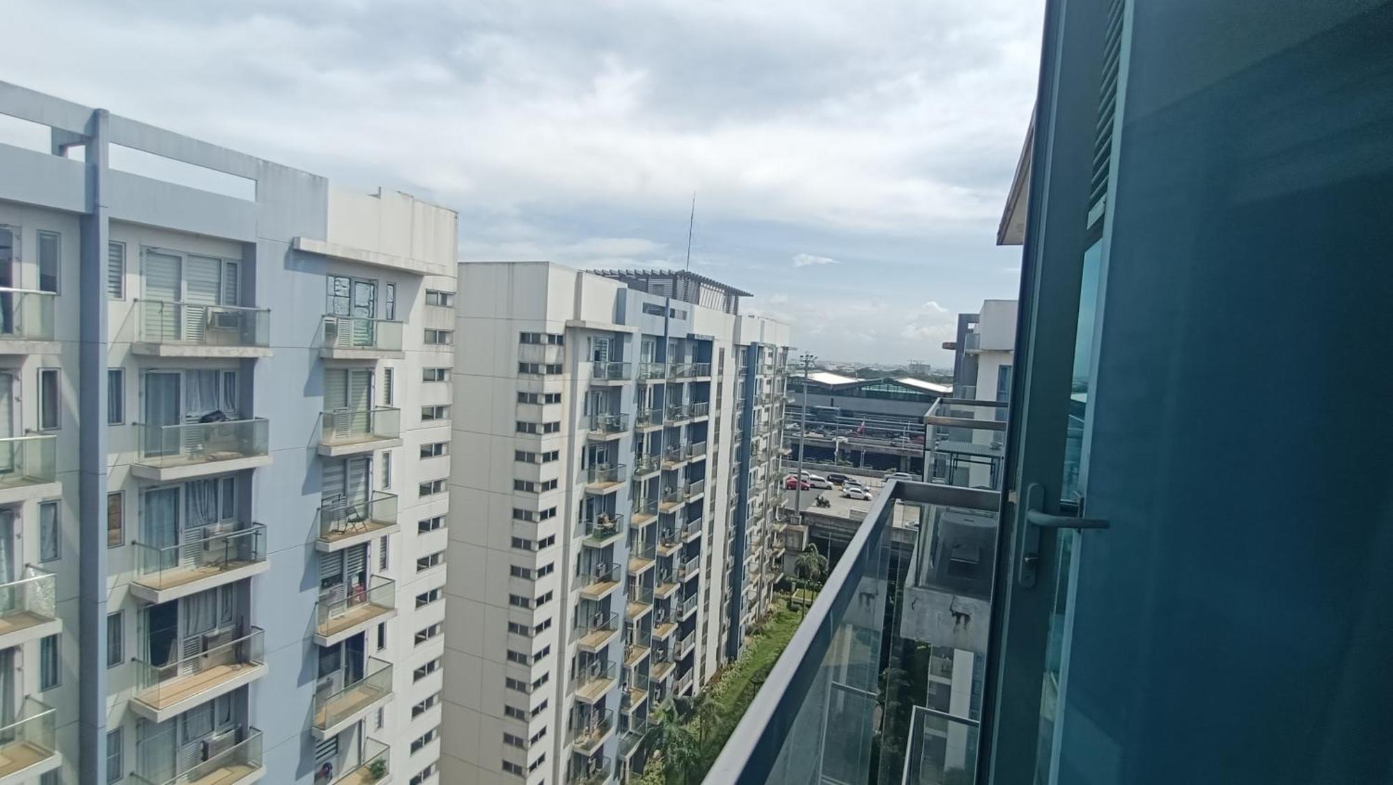 Condotel In Front Of Terminal 3 マニラ市 エクステリア 写真